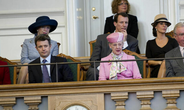 image: Danskene mener kronprins Frederik bør overta